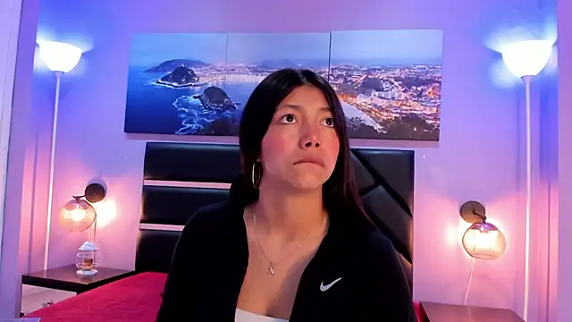 KimberlyVillaLobos online show from April 15, 2026, 11:27 am