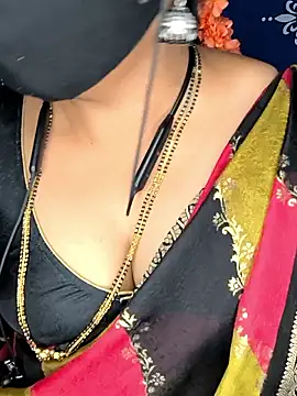 Snapshot of Queen_sakshi chatting on March 11, 2026, 6:02 pm Queen sakshi online show from March 11, 2026, 6:02 pm