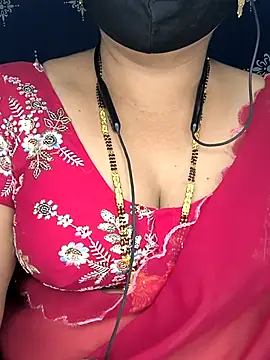 Snapshot of Queen_sakshi chatting on January 10, 2026, 4:57 pm Queen sakshi online show from January 10, 2026, 4:57 pm