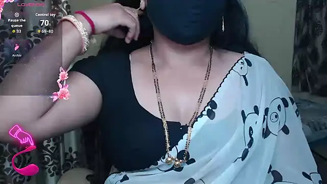 Queen sakshi online show from November 28, 2025, 6:52 pm