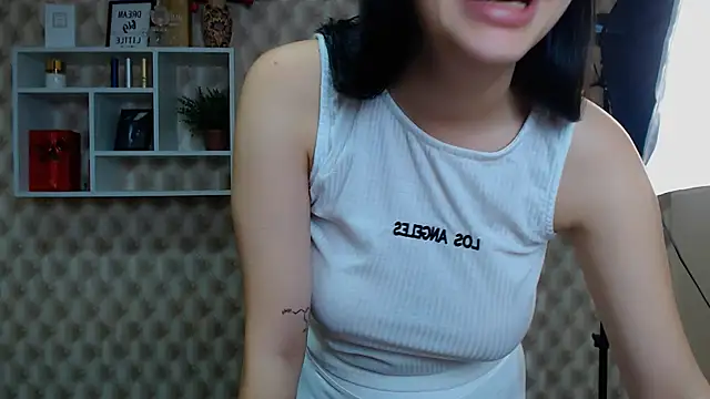 AliceSexyyy  online show from October 7, 2025, 9:10 am