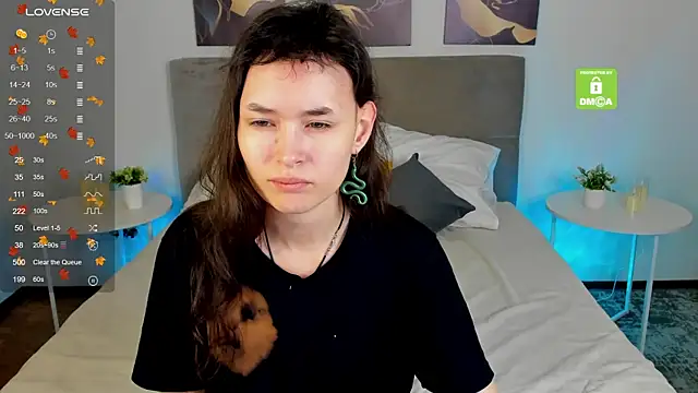 Snapshot of Emily_Strikeee chatting on November 3, 2025, 9:57 am Emily Strikeee online show from November 3, 2025, 9:57 am