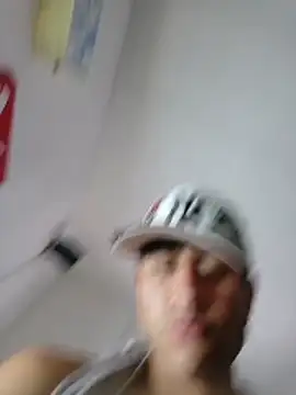 Snapshot of Hxnsovrgon chatting on October 24, 2025, 2:49 pm Hxnsovrgon online show from October 24, 2025, 2:49 pm