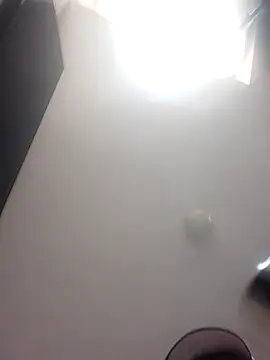 Snapshot of Hxnsovrgon chatting on October 23, 2025, 9:24 pm Hxnsovrgon online show from October 23, 2025, 9:24 pm