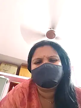 Snapshot of Lilly-queen chatting on March 18, 2025, 11:11 am Lilly-queen online show from March 18, 2025, 11:11 am