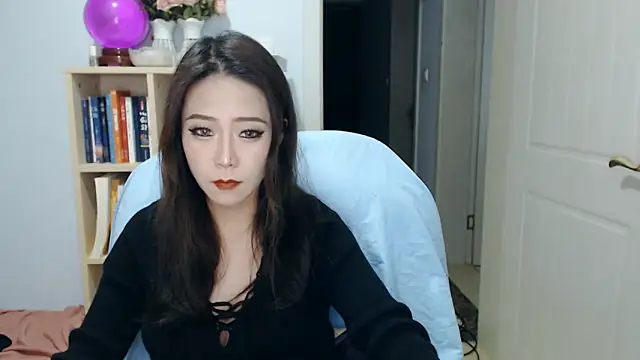 SuSushi728 online show from March 4, 2026, 4:15 pm