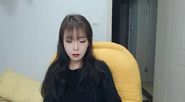 SuSushi728 online show from March 12, 2025, 4:02 pm