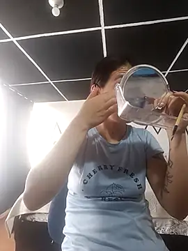 Snapshot of Tefannyy_ chatting on March 5, 2025, 3:18 pm Tefannyy online show from March 5, 2025, 3:18 pm