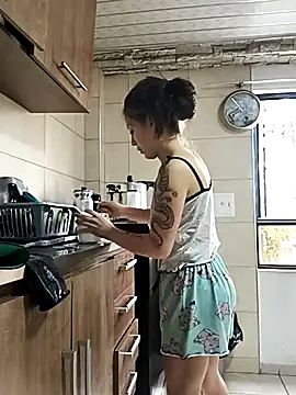 Snapshot of Tefannyy_ chatting on October 8, 2025, 1:56 pm Tefannyy online show from October 8, 2025, 1:56 pm