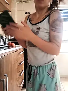 Snapshot of Tefannyy_ chatting on October 9, 2025, 1:44 pm Tefannyy online show from October 9, 2025, 1:44 pm