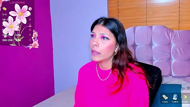 Snapshot of Selenakyle92_ chatting on January 14, 2025, 11:16 pm Selenakyle92 online show from January 14, 2025, 11:16 pm