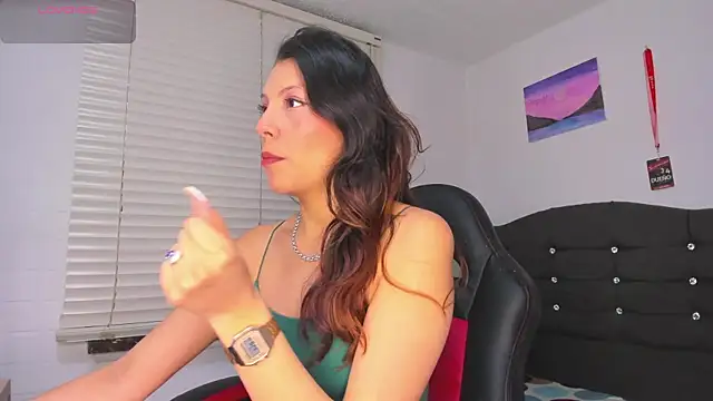 Snapshot of Selenakyle92_ chatting on September 11, 2025, 8:20 pm Selenakyle92 online show from September 11, 2025, 8:20 pm