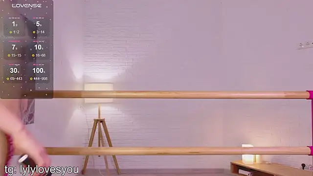 lylylovesyou online show from March 11, 2026, 5:56 am