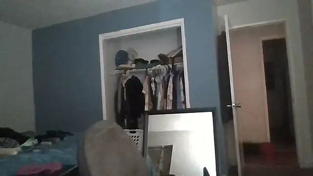 rosequartz online show from February 8, 2026, 6:22 am