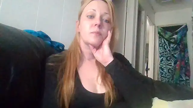 rosequartz online show from March 4, 2026, 8:55 am