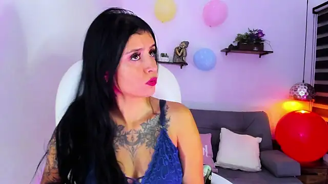 yenny garcia online show from October 24, 2025, 4:39 pm