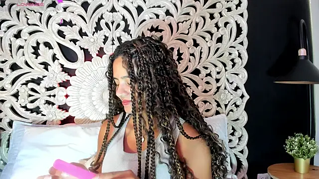 Snapshot of Mindy_sweety chatting on June 20, 2026, 12:54 pm Mindy sweety online show from June 20, 2026, 12:54 pm