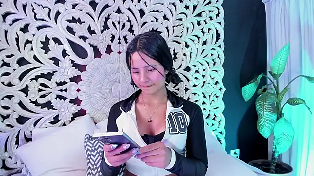 Snapshot of Mindy_sweety chatting on March 27, 2026, 1:12 pm Mindy sweety online show from March 27, 2026, 1:12 pm