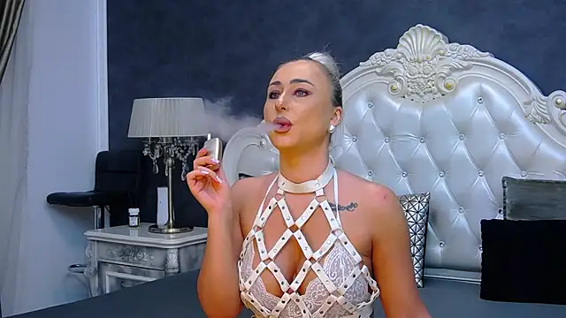 Snapshot of Ema_Boom chatting on March 21, 2025, 7:00 am Ema Boom online show from March 21, 2025, 7:00 am