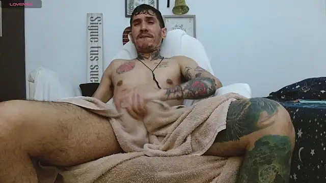 Snapshot of IaDoherty chatting on December 5, 2025, 7:18 am IaDoherty online show from December 5, 2025, 7:18 am