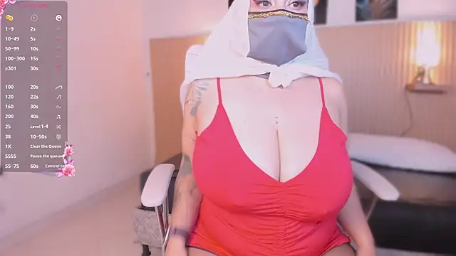 Snapshot of cloe_sirena chatting on February 14, 2026, 3:23 pm cloe sirena online show from February 14, 2026, 3:23 pm