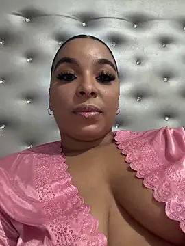 EileenBenzon online show from February 26, 2026, 5:24 pm