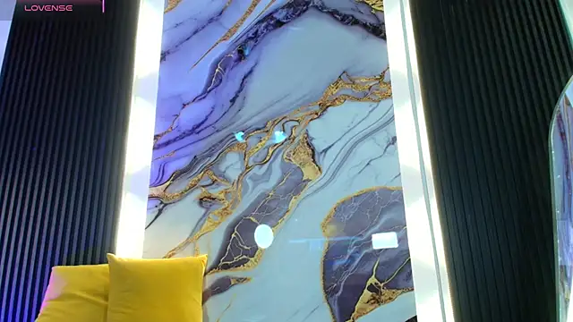 Lil eva2 online show from December 19, 2025, 7:27 pm