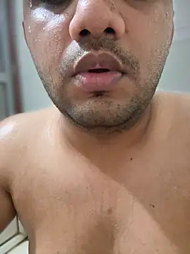 ved240 online show from October 10, 2025, 3:13 pm