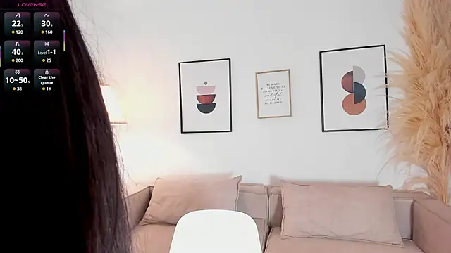 valka wolfe online show from September 15, 2025, 1:11 pm