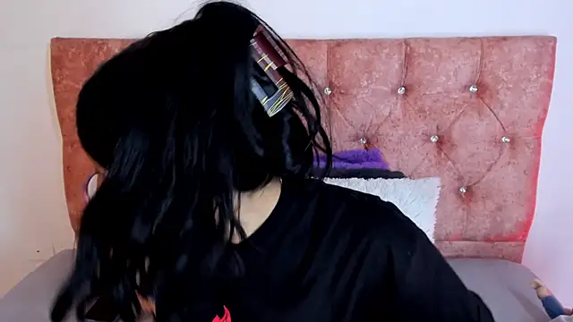 lana dol online show from March 10, 2025, 6:56 pm