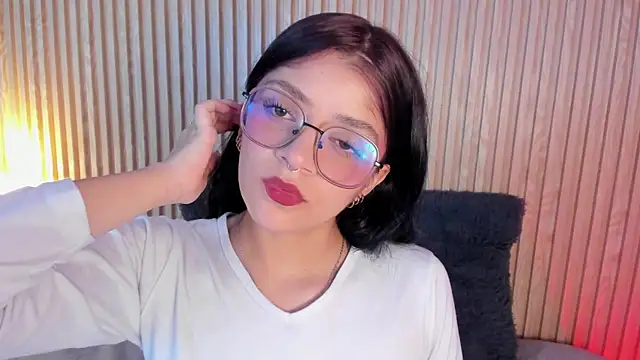 lana dol online show from October 18, 2025, 2:19 pm