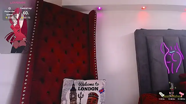 Snapshot of BiancaAntonelli chatting on December 18, 2025, 1:15 pm BiancaAntonelli online show from December 18, 2025, 1:15 pm