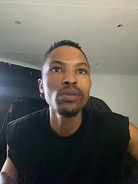 Snapshot of BlueIceCube chatting on January 20, 2025, 8:41 am BlueIceCube online show from January 20, 2025, 8:41 am