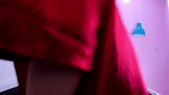 Snapshot of Candypoppy77 chatting on February 6, 2025, 11:37 pm Candypoppy77 online show from February 6, 2025, 11:37 pm