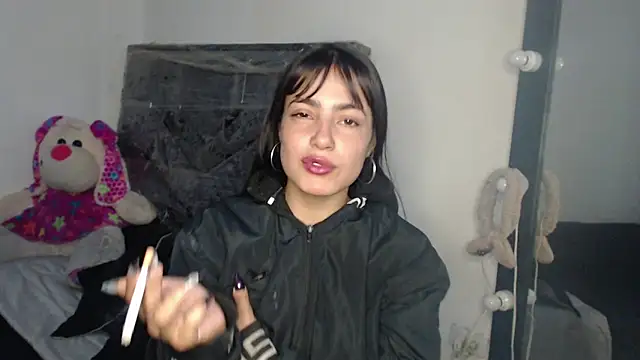 Snapshot of skinny_sweet2411 chatting on March 8, 2026, 8:01 pm skinny sweet2411 online show from March 8, 2026, 8:01 pm