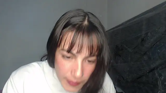 Snapshot of skinny_sweet2411 chatting on March 30, 2026, 2:57 am skinny sweet2411 online show from March 30, 2026, 2:57 am