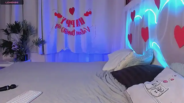 AliceBrunne online show from February 7, 2025, 4:59 am