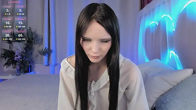 AliceBrunne online show from February 4, 2025, 7:40 am