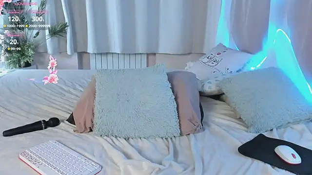 AliceBrunne online show from February 18, 2025, 11:00 am