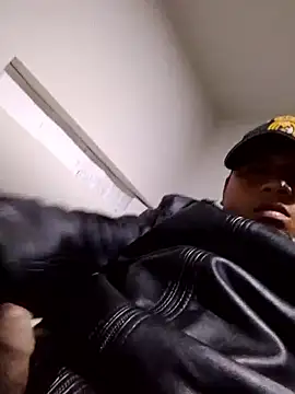 zeta29 online show from September 21, 2025, 8:30 am