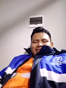 zeta29 online show from November 19, 2025, 8:25 am