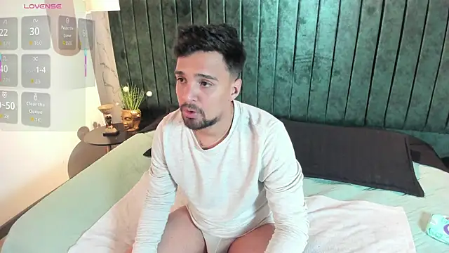 Edward max online show from April 22, 2026, 3:24 am