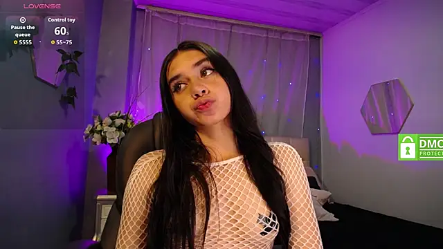 Kylie golden online show from September 29, 2025, 12:44 pm