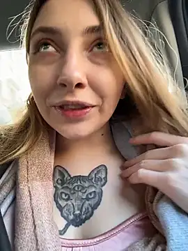 Sunny   Bunny online show from March 17, 2026, 1:14 pm