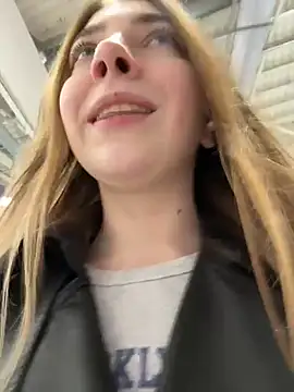 Snapshot of Sunny___Bunny chatting on January 14, 2026, 12:09 pm Sunny Bunny online show from January 14, 2026, 12:09 pm