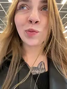 Snapshot of Sunny___Bunny chatting on November 1, 2025, 1:05 pm Sunny Bunny online show from November 1, 2025, 1:05 pm