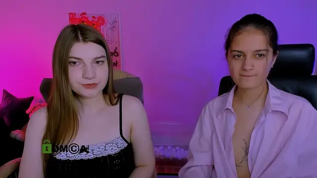 Snapshot of pure_radiance1 chatting on November 10, 2025, 9:58 am pure radiance1 online show from November 10, 2025, 9:58 am