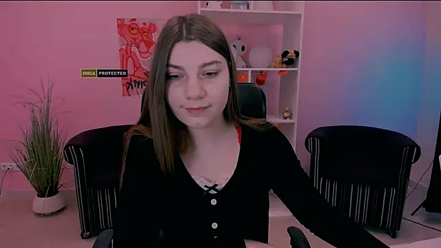 Snapshot of pure_radiance1 chatting on March 13, 2025, 9:43 am pure radiance1 online show from March 13, 2025, 9:43 am