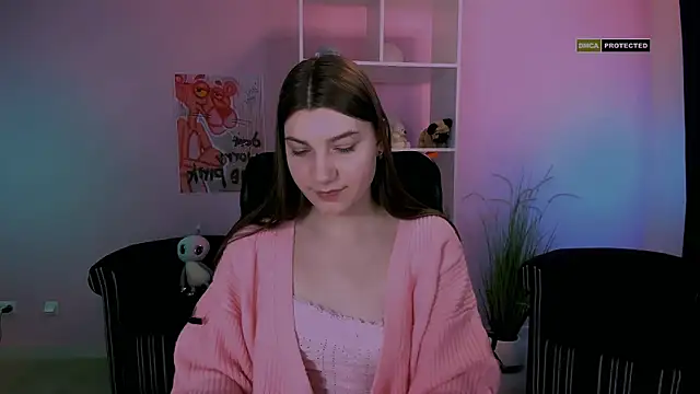 Snapshot of pure_radiance1 chatting on March 10, 2025, 10:18 am pure radiance1 online show from March 10, 2025, 10:18 am