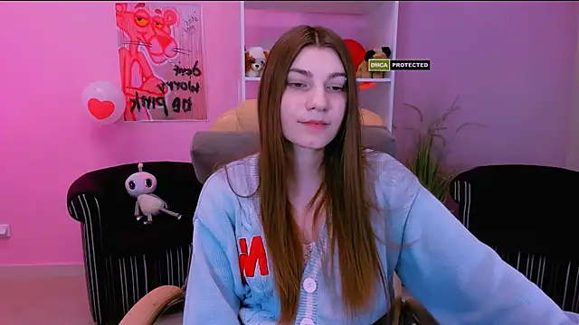 Snapshot of pure_radiance1 chatting on March 3, 2025, 3:54 pm pure radiance1 online show from March 3, 2025, 3:54 pm